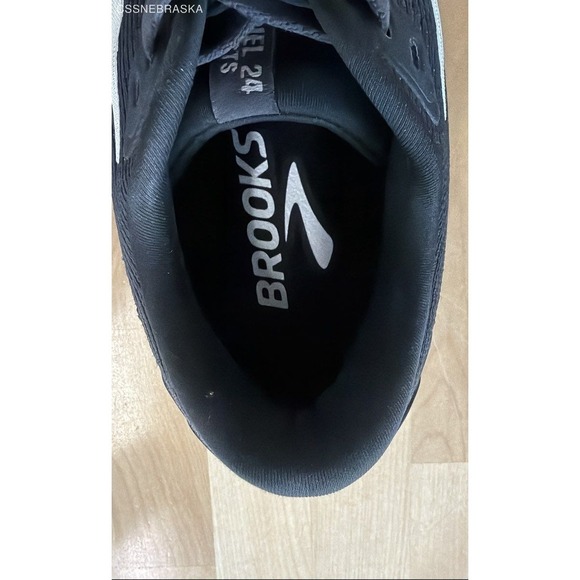 Brooks Black Ariel GTS 24 women's running shoes. - Size 10 - Picture 6 of 8
